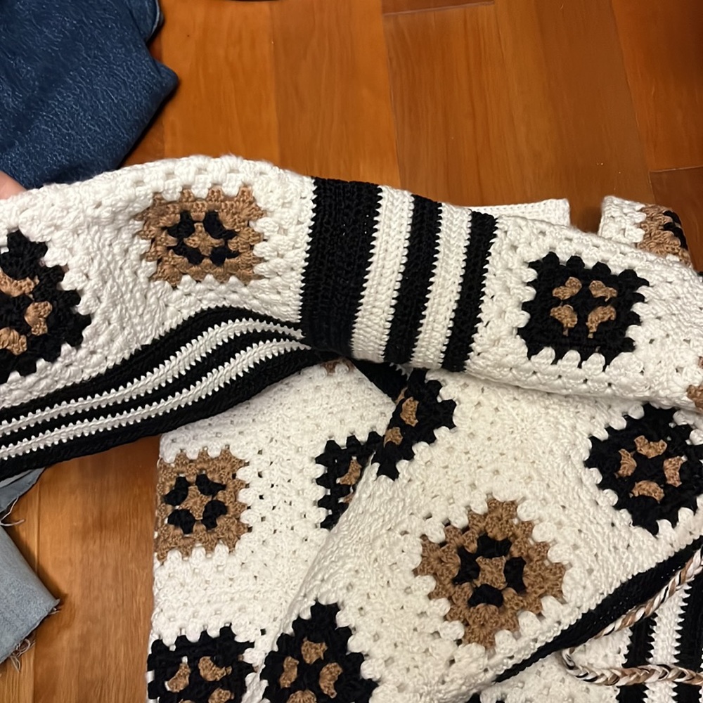 Eleven Six Tia Tunic Crochet Xs NEW - Picture 5 of 8